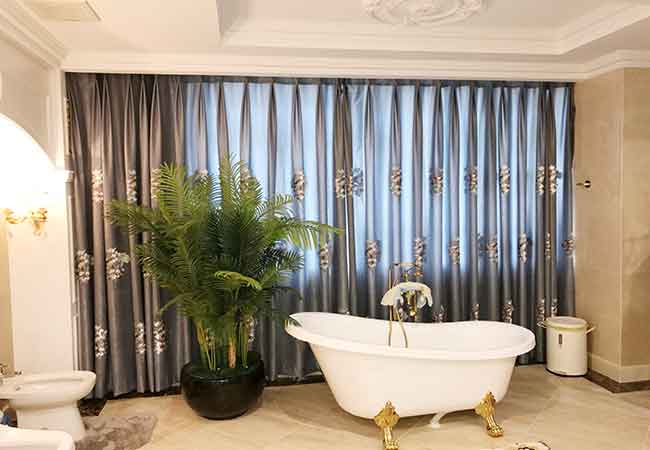 Rèm cửa phòng tắm sang trọng
